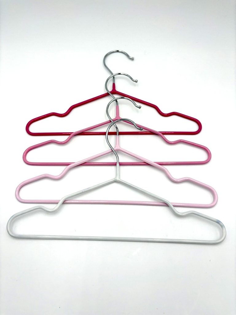 Set van 23 roze en witte babykleerhangers