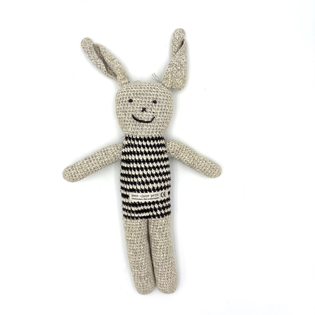 Peluche en crochet fait main – Anne-Claire Petit